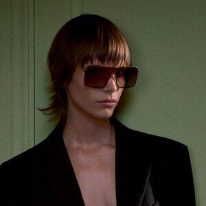 Victoria Beckham VB238S 723 Sunglasses Gold Shield Frame, Caramel Lenses